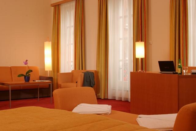 Ibis Styles Berlin City Ost Room photo